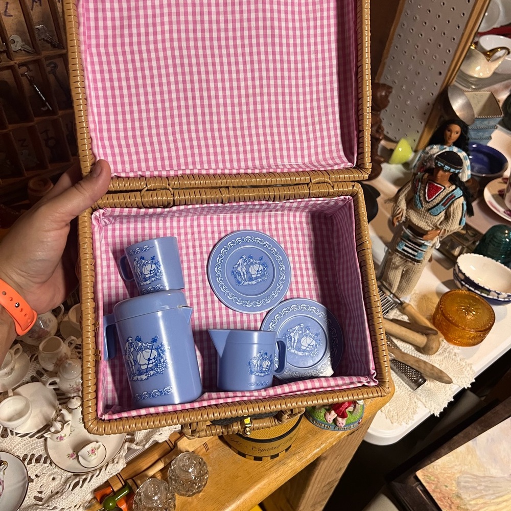 Vintage Picnic Set in Plastic Wicker Basket